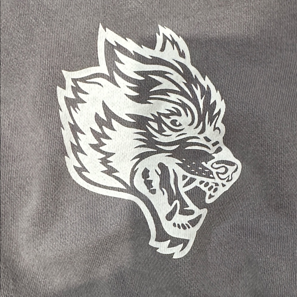 SHE 19 0F 500 DARC SPORT LS CROPPED CREWNECK SWEATSHIRT SIZE XS - Picture 2 of 7